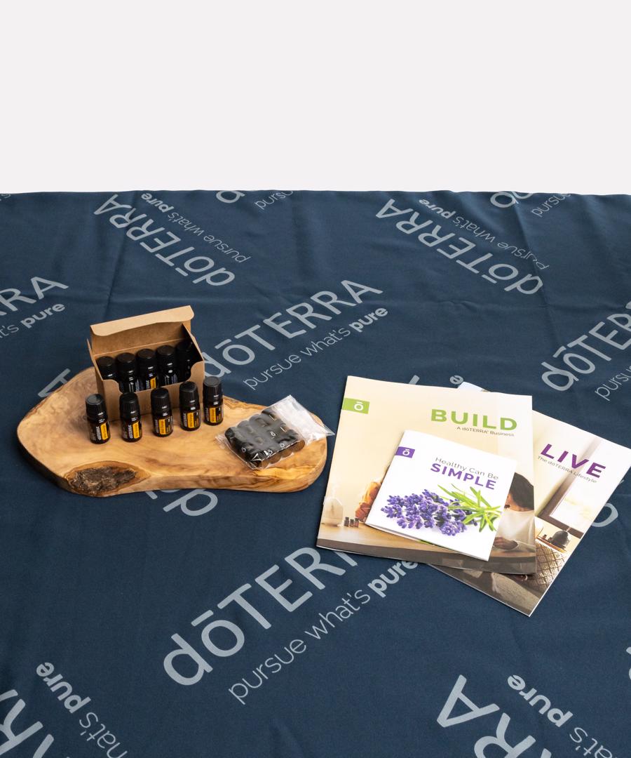 doTERRA リバーシブルタオル　3点 dōTERRA Pursue What's Pure® Tablecloth – doTERRA Marketplace