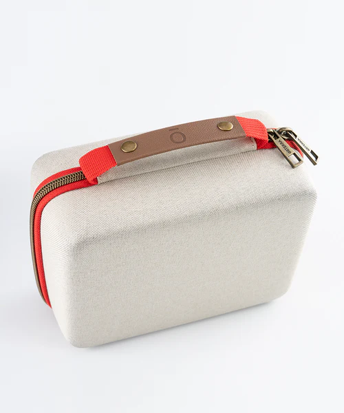 Carry-in-Style Oil Case